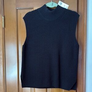 NWT Abercrombie Sleeveless Sweater